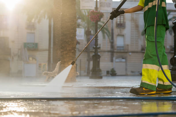 Best Pool Deck Cleaning  in Grove City, OH